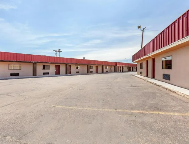 Econo Lodge Clovis hotel detail image 4