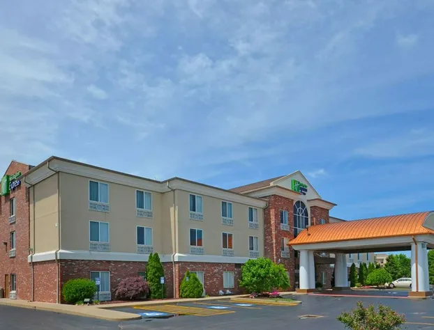 Holiday Inn Express & Suites Farmington by IHG hotel detail image 1