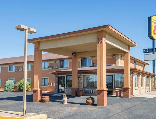 Super 8 by Wyndham Tucumcari hotel detail image 1