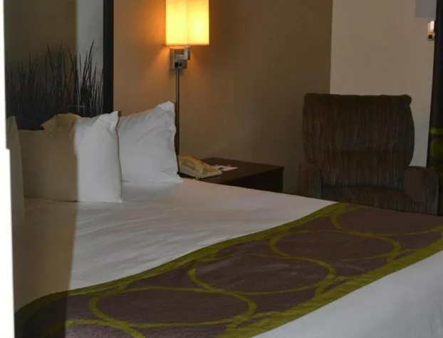 Super 8 by Wyndham Lebanon hotel detail image 2