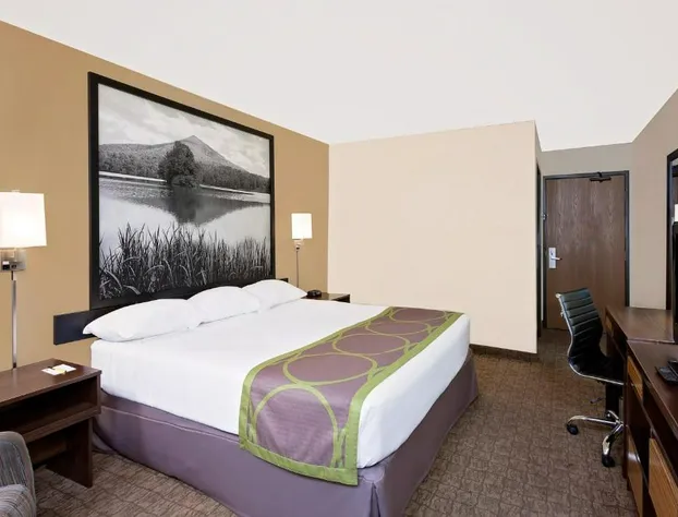 Super 8 by Wyndham Lebanon hotel detail image 4
