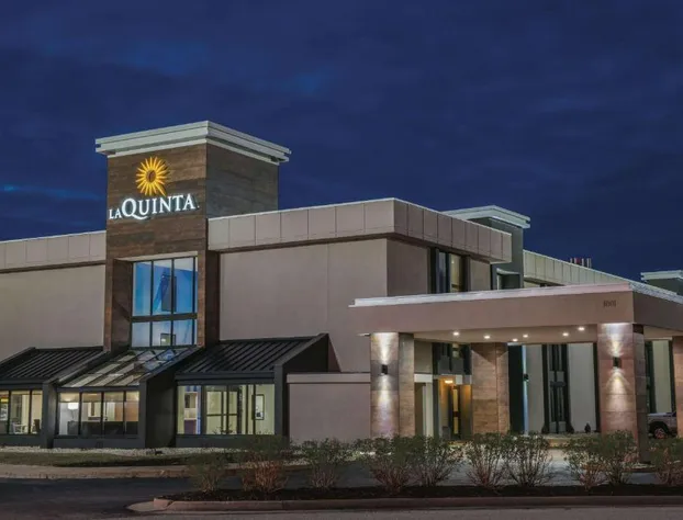 La Quinta Inn & Suites by Wyndham Festus - St. Louis South hotel detail image 2