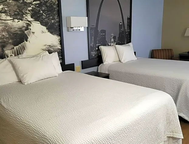 Super 8 by Wyndham Sullivan hotel detail image 2