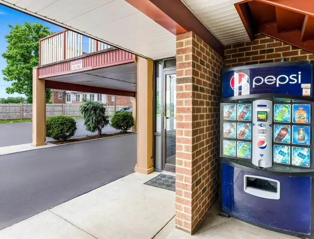 Econo Lodge Glade Springs I-81 hotel detail image 4