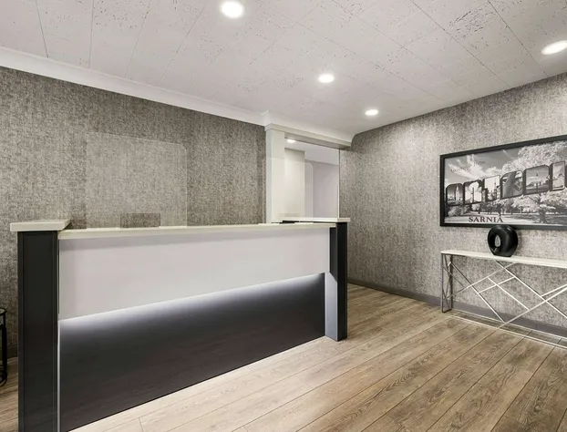 Super 8 by Wyndham Sarnia ON hotel detail image 4