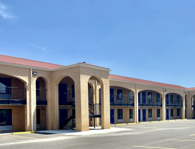 HomeLodge hotel detail image 1