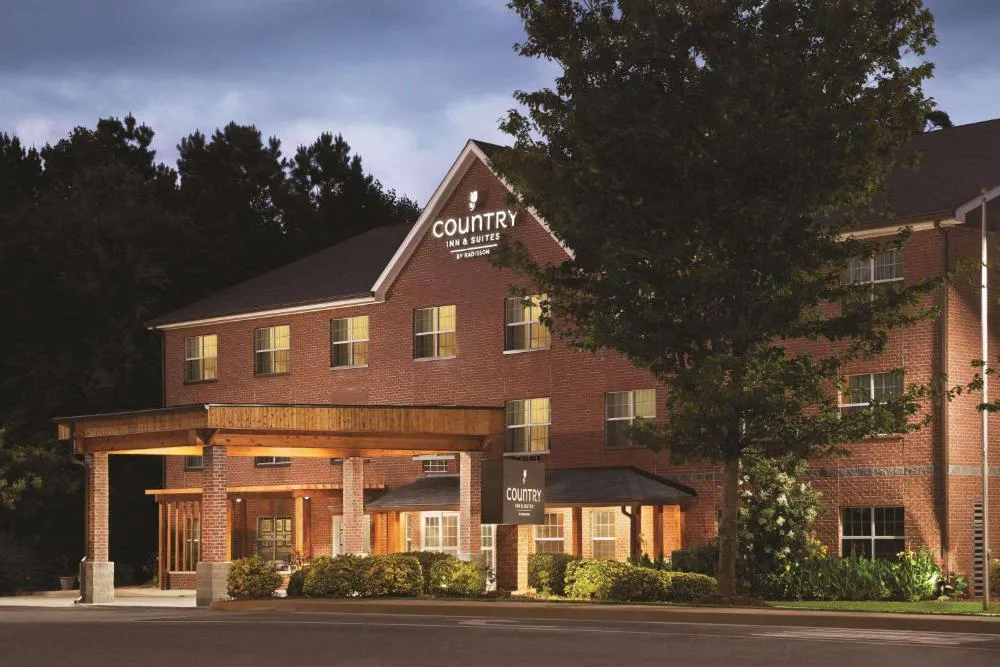 Country Inn & Suites by Radisson, Newnan, GA hotel hero
