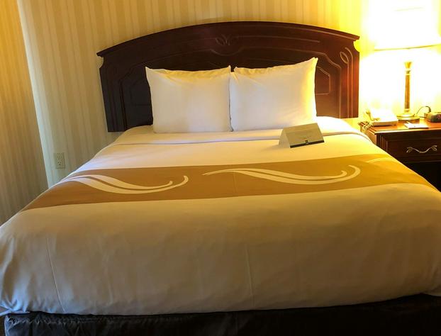 Quality Hotel & Suites Woodstock hotel detail image 4