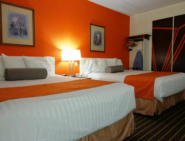 Howard Johnson by Wyndham Tillsonburg hotel detail image 3