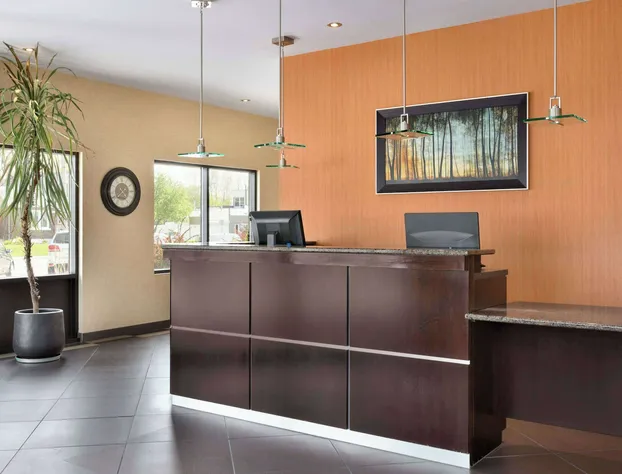 Travelodge by Wyndham Simcoe hotel detail image 2