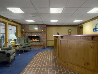 Days Inn by Wyndham Auburn hotel detail image 1