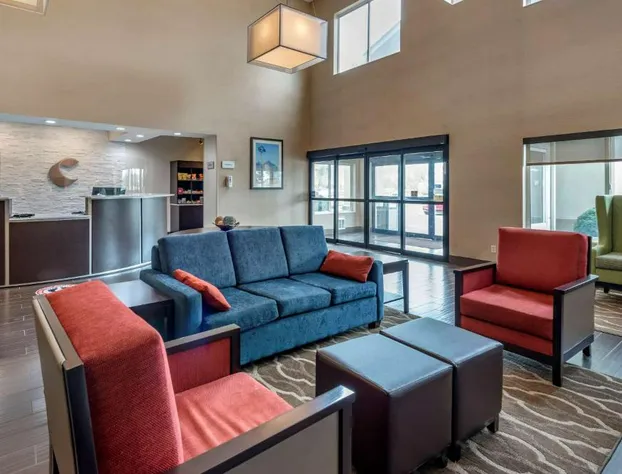 Comfort Suites Auburn near I-69 hotel detail image 3