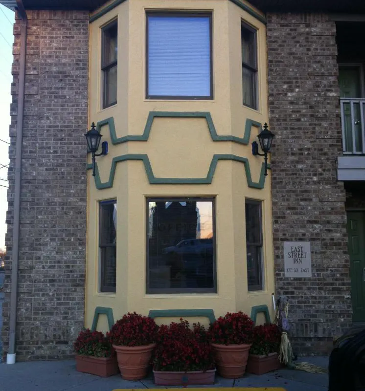 East Street Inn & Suites Tipton hotel hero