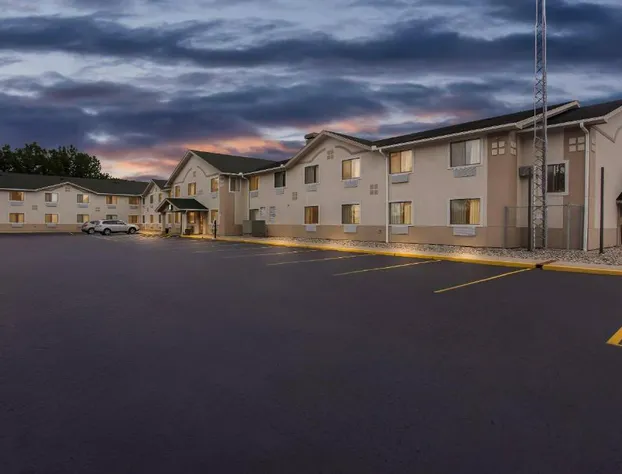 Quality Inn & Suites Howe - Sturgis hotel detail image 3