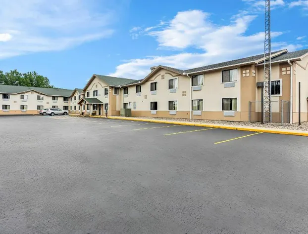 Quality Inn & Suites Howe - Sturgis hotel detail image 4