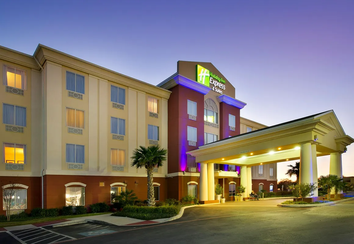 Holiday Inn Express Hotel & Suites Uvalde by IHG hotel hero