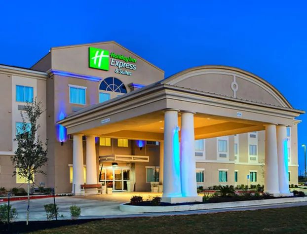 Holiday Inn Express & Suites Cotulla by IHG hotel detail image 2