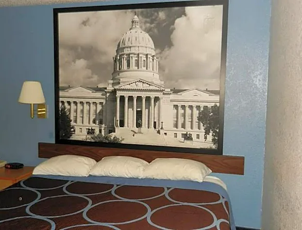 Super 8 by Wyndham Potosi hotel detail image 2