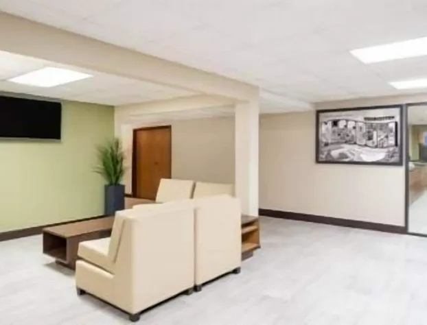 Super 8 by Wyndham Charleston/Sikeston East MO hotel detail image 3