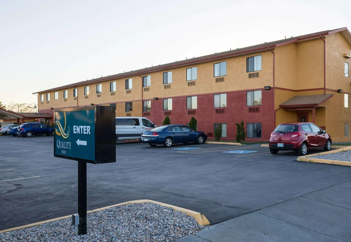 Quality Inn hotel hero