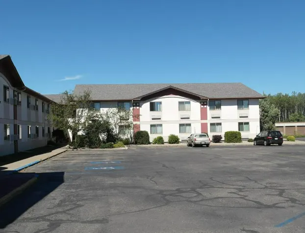 Super 8 by Wyndham Bemidji MN hotel detail image 3