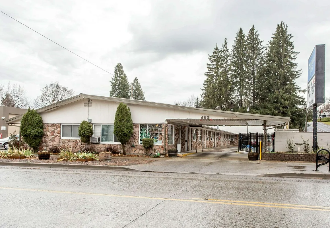 Rodeway Inn La Grande hotel hero