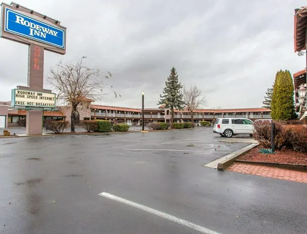 Rodeway Inn Baker City hotel detail image 1