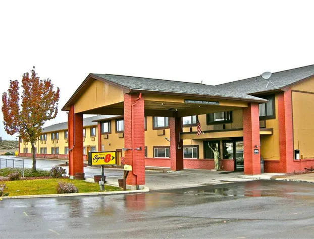 Super 8 by Wyndham Baker City hotel detail image 1