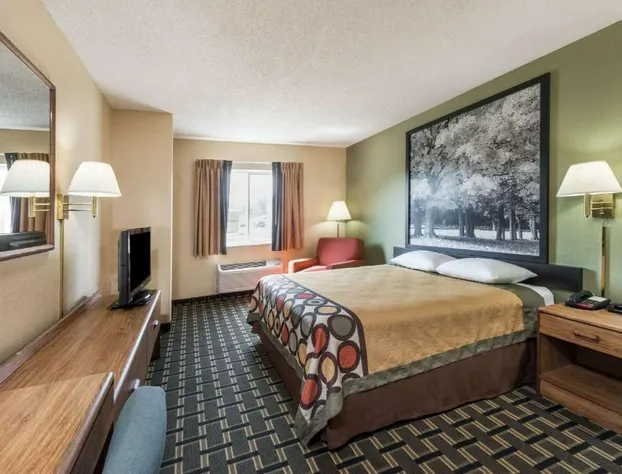 Super 8 by Wyndham Greenville hotel detail image 3