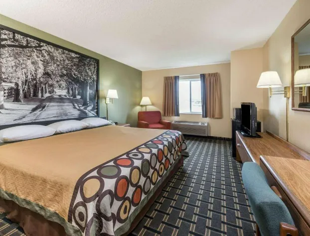 Super 8 by Wyndham Greenville hotel detail image 4