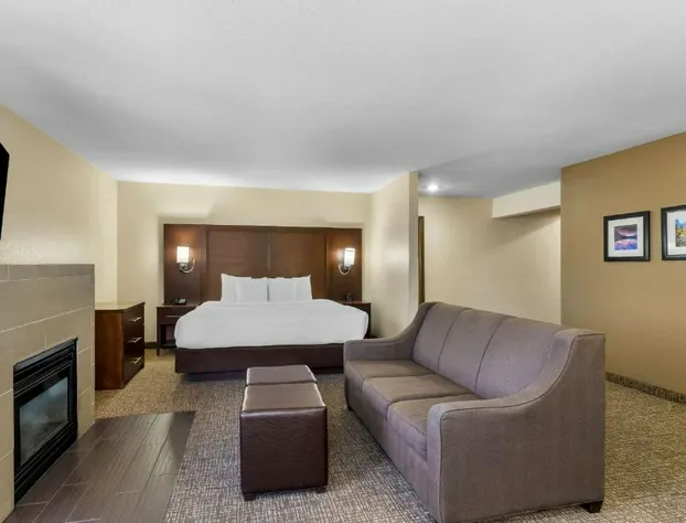 Comfort Inn & Suites Greeley hotel detail image 4