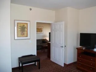 Best Western Plus MidAmerica Hotel hotel detail image 4