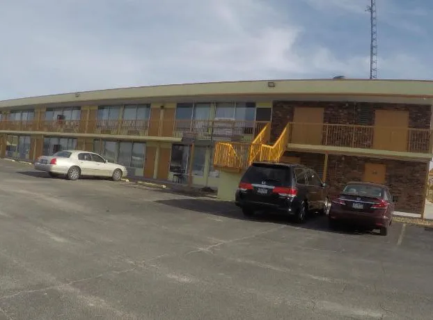 Days Inn by Wyndham Salem, Illinois hotel detail image 2