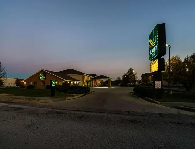 Quality Inn Carbondale University area hotel detail image 4