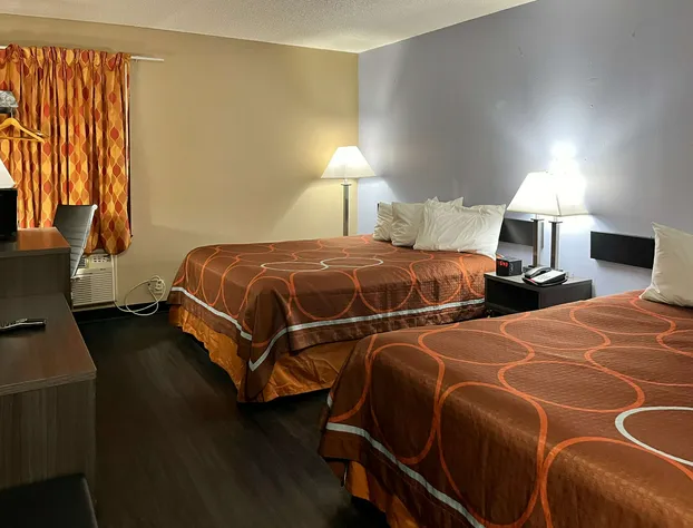 Super 8 by Wyndham Litchfield hotel detail image 2