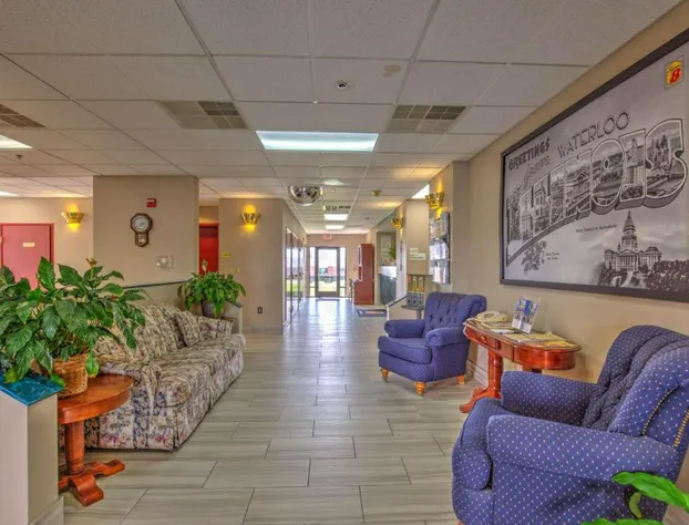 Super 8 by Wyndham Waterloo hotel detail image 2