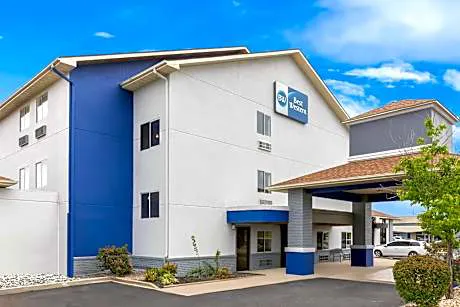 Best Western Saluki Inn hotel hero