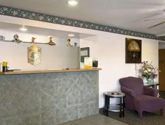 Super 8 by Wyndham Greeley hotel detail image 2