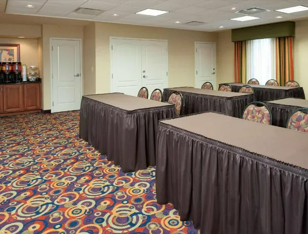 Hampton Inn Macomb hotel detail image 3