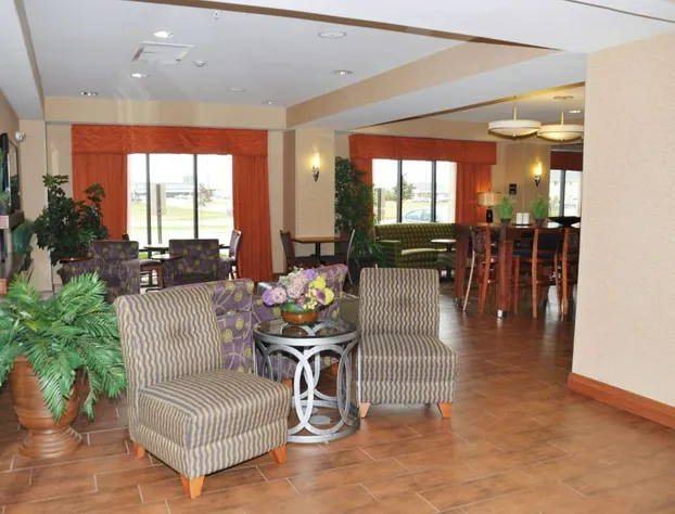 Hampton Inn Macomb hotel detail image 2