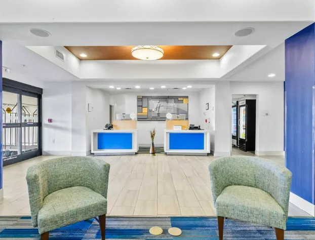 Holiday Inn Express Hotel & Suites Mount Airy by IHG hotel detail image 1