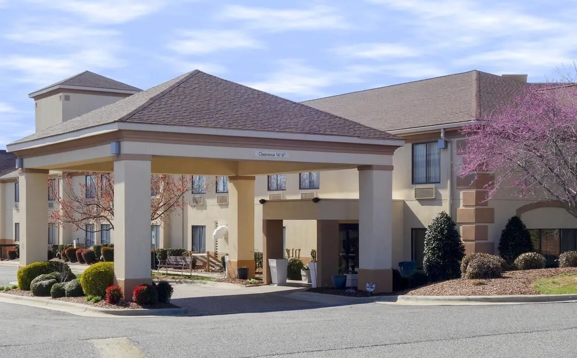 Country Inn & Suites by Radisson, Shelby, NC hotel hero