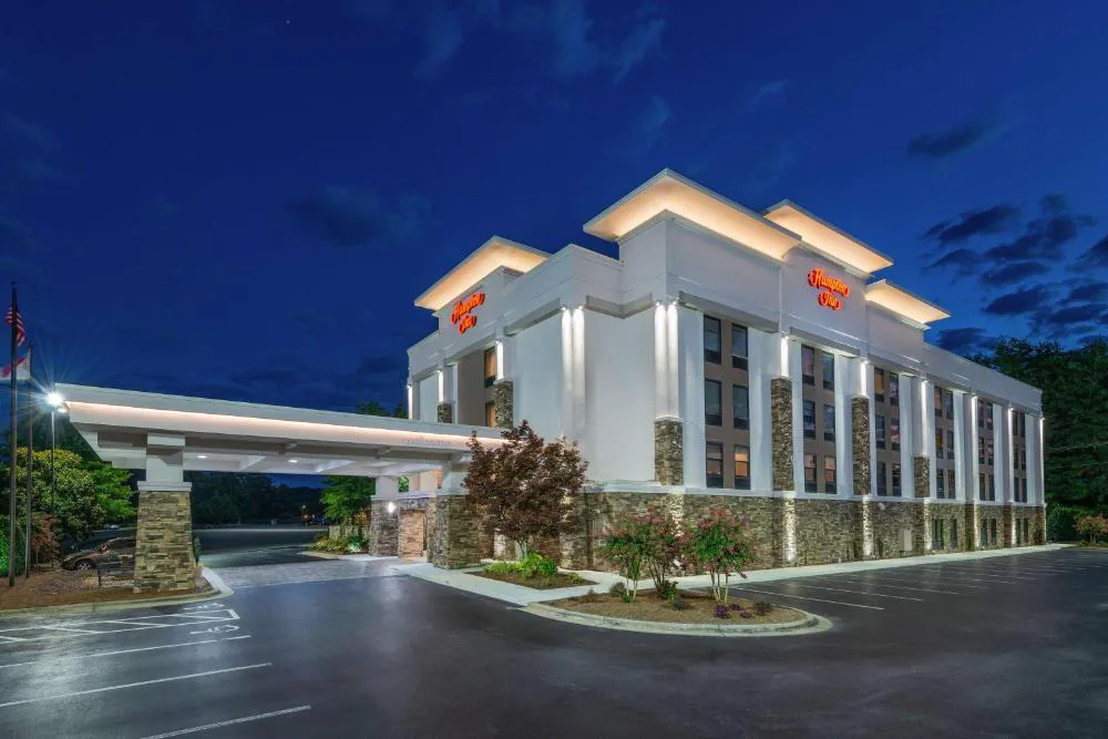 Hampton Inn Wilkesboro hotel hero