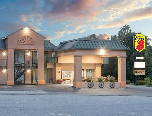 Super 8 by Wyndham Marion NC hotel detail image 2