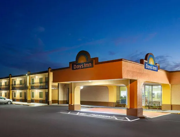 Days Inn by Wyndham Shelby hotel detail image 2