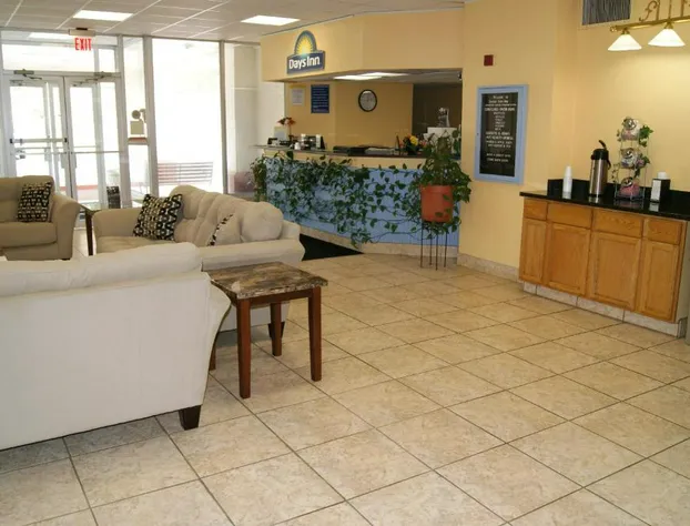 Days Inn by Wyndham Shelby hotel detail image 3