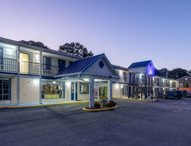 Days Inn by Wyndham Lincolnton hotel detail image 4