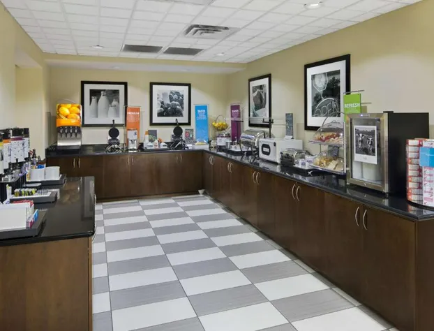 Hampton Inn Hinesville hotel detail image 4