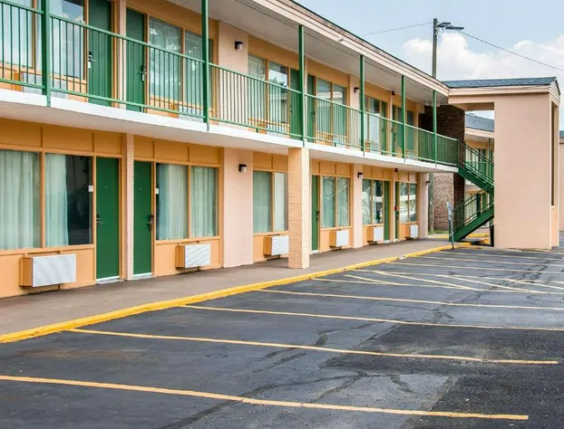 Quality Inn Hinesville - Fort Stewart Area hotel detail image 1