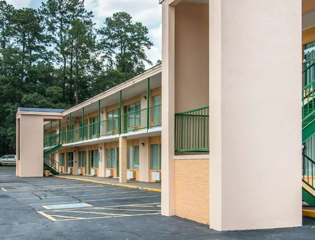 Quality Inn Hinesville - Fort Stewart Area hotel detail image 2
